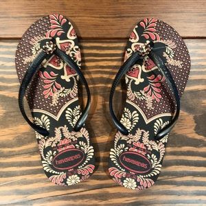 Havaianas Slim Flip Flops with Flower Disk at Toes